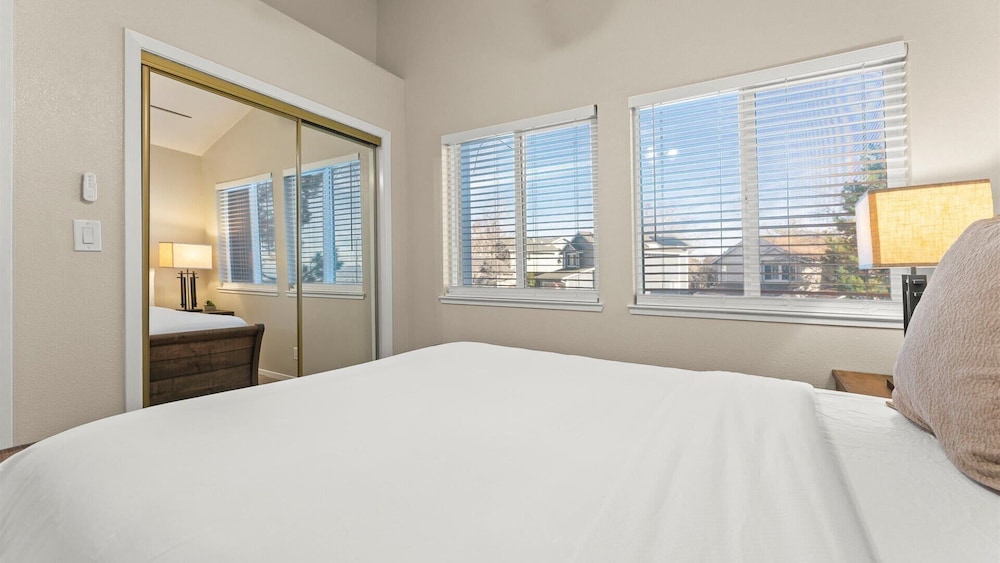 NEW Cityside Stay 3BR Retreat Near DT w Patio