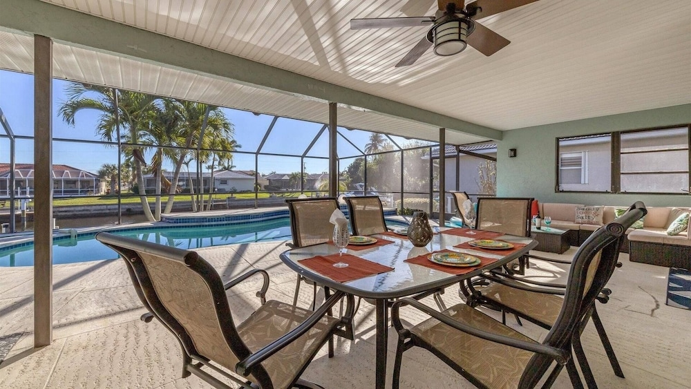 Punta Gorda Isles Private Pool/spa Home On Canal/ Bikes 3 Bedroom Home