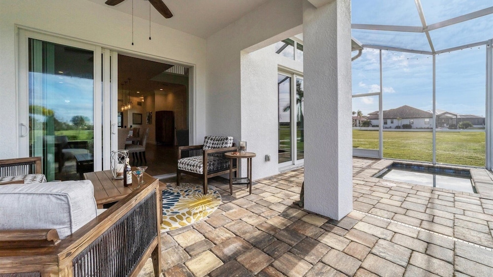 Golf Course View, Private Pool/hot Tub, Punta Gorda Isles 2 Bedroom Townhouse