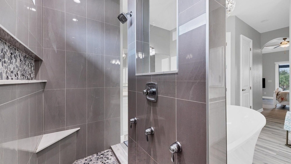 South Gulf Cove 3 Bedroom Canal Pool Home 3 Home