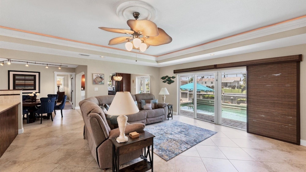 Family-friendly Waterfront 4br Pool Punta Gorda Isles 4 Bedroom Home