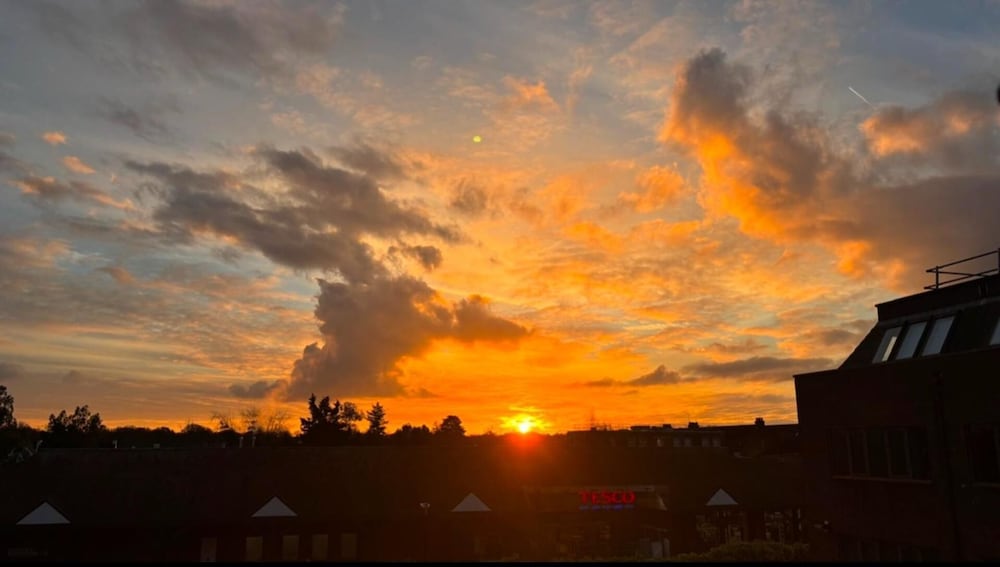 Gerrardscross - Stay4 - Parking - Petsok - Wembley