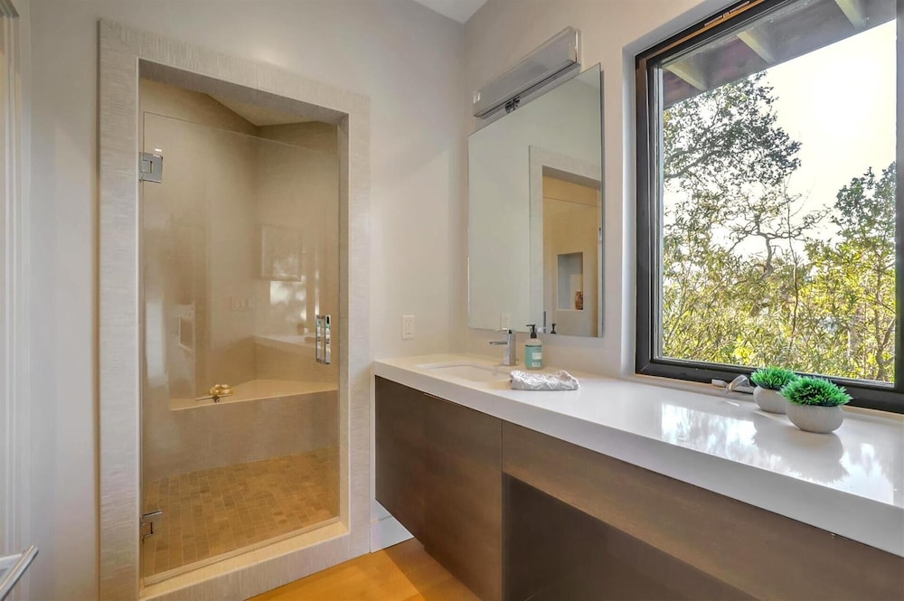 KBM Resorts Long Term Lease 4 Bed/3 Bath Luxury Home Pool, Bbq, Fitness Center Orinda Retreat Ldd-32