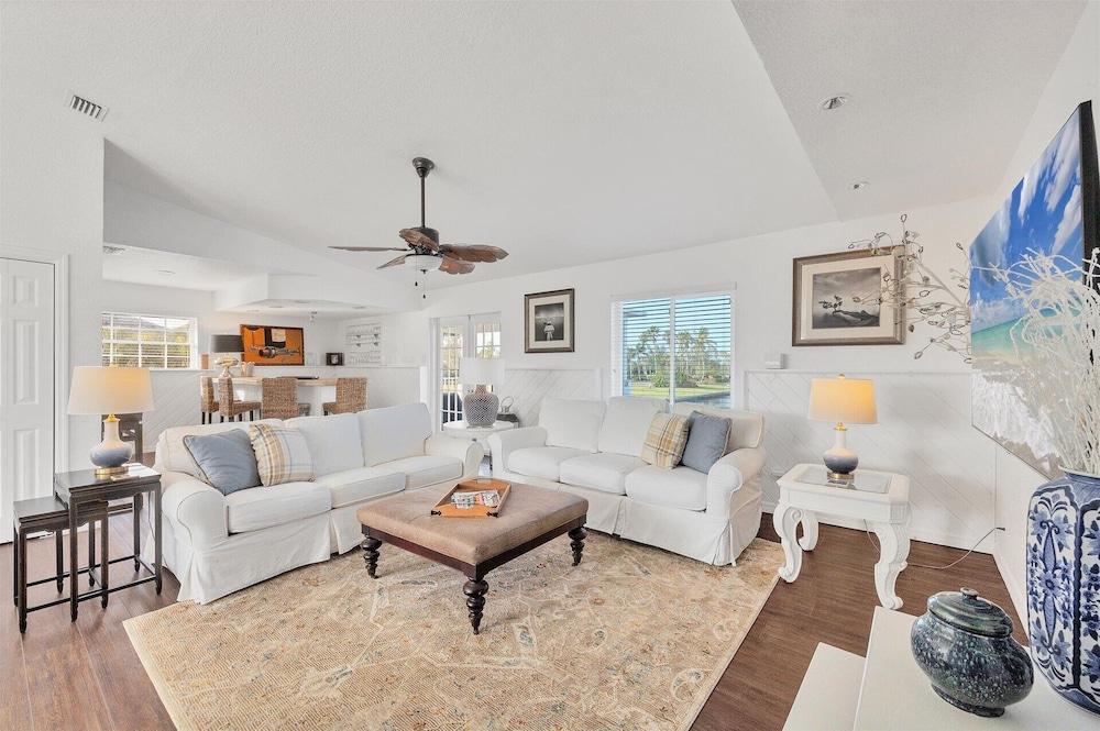 175 Colony Point Drive