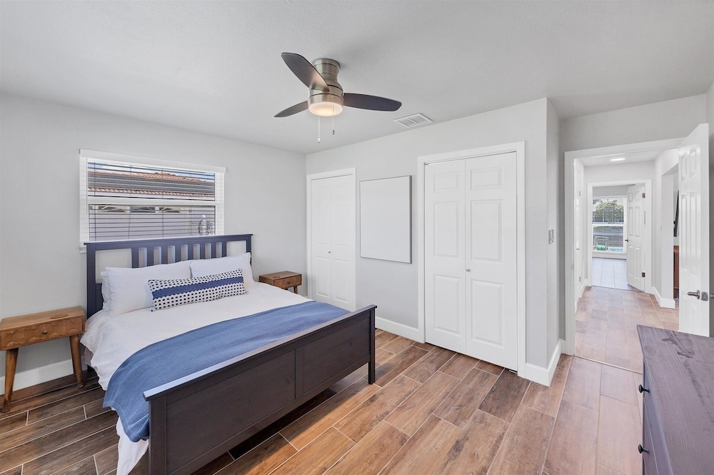 Punta Gorda Isles 2-Bedroom Private Pool Home on Canal with Dock 2 Home