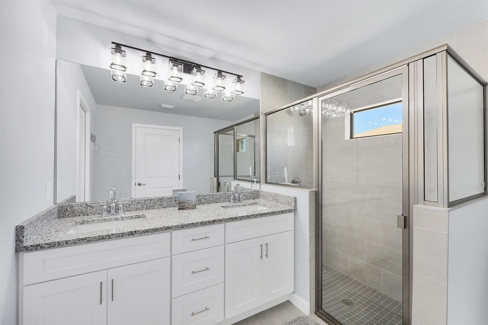 Punta Gorda 4-Bedroom Private Pool Home on Canal 4 Home