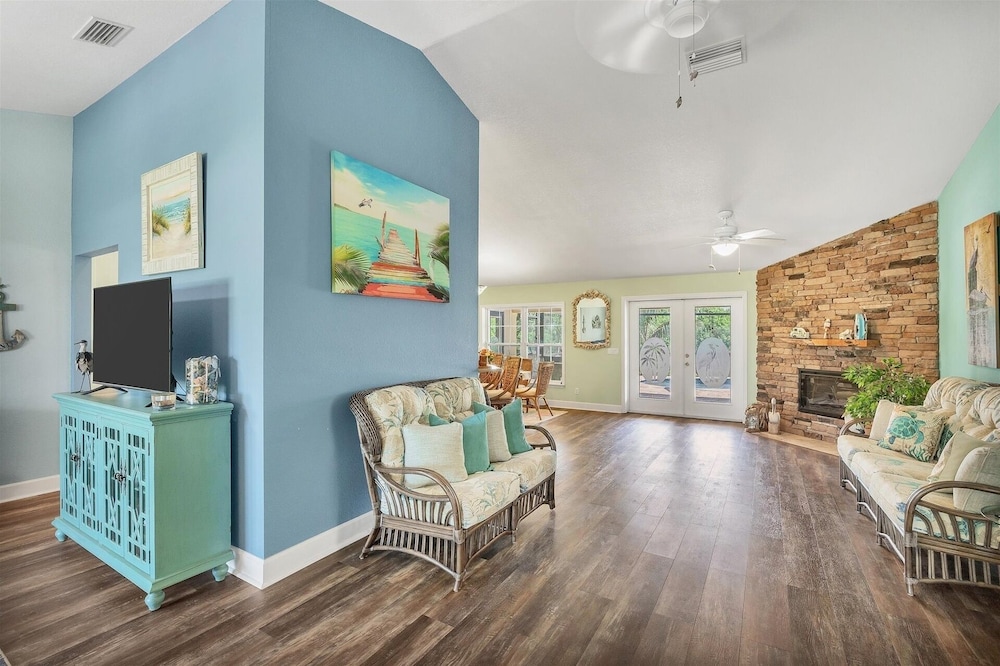 South Gulf Cove 3 Bedroom Canal Pool Home 3 Home