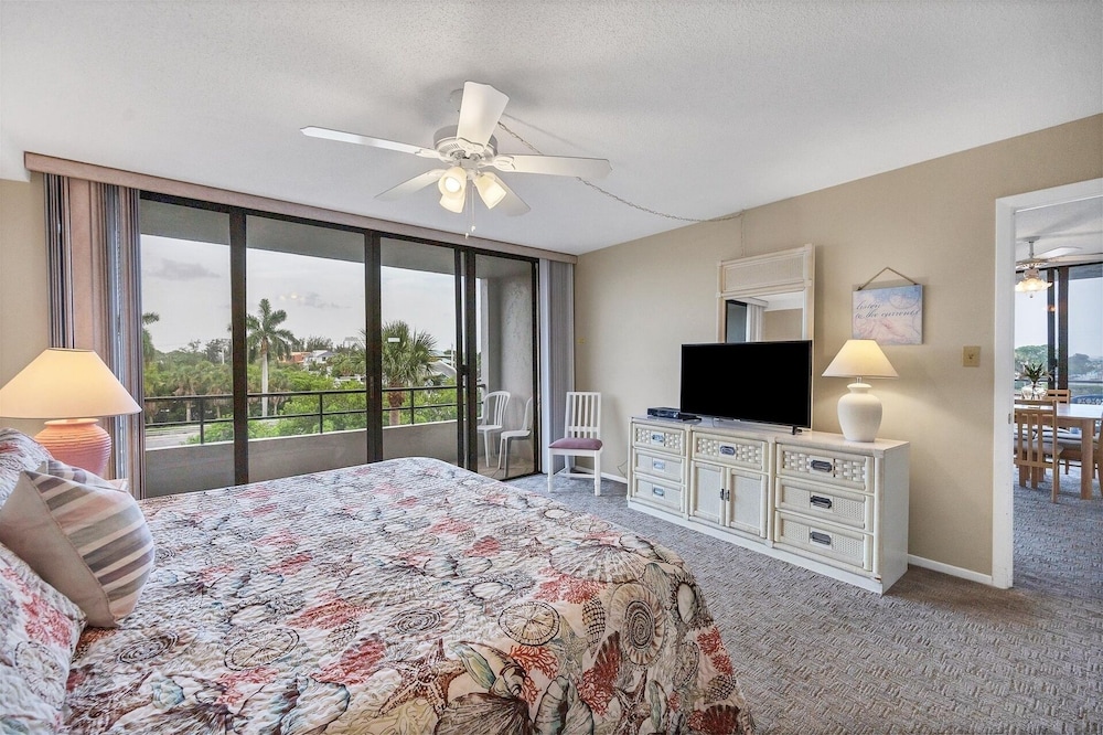 Anchorage Resort 3rd Floor 2 Bedroom Condo South/West Balconies 2 Condo