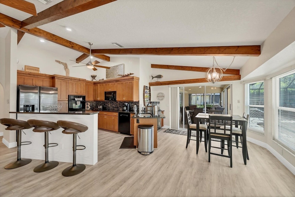 Punta Gorda 3-Bedroom Canalfront Vacation Home with Dock 3 Home