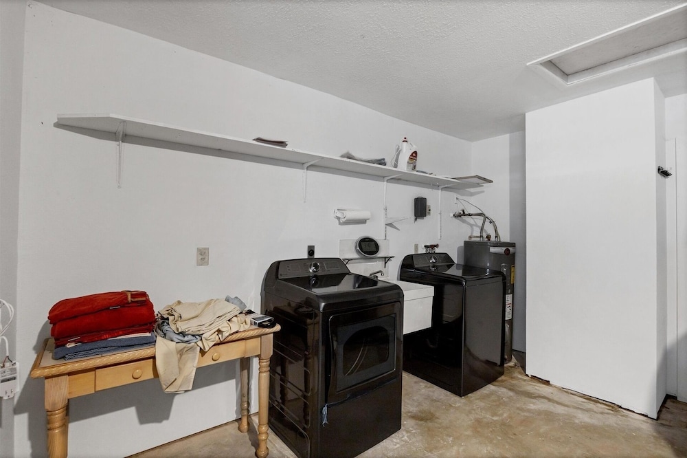Ga1975 2 Bedroom Home