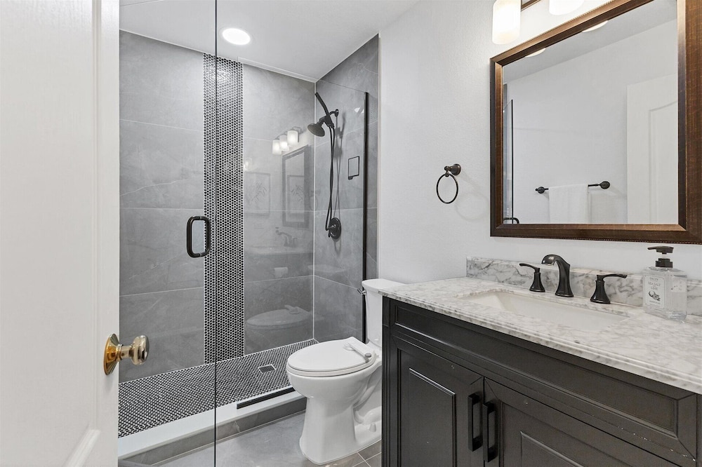 1217 Spoonbill Drive