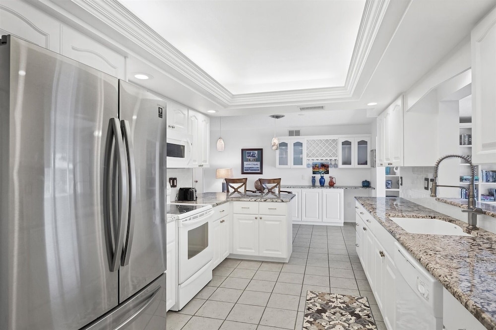 Harbor Heights Private Pool Vacation Home On Canal With Bbq And Dock 2 Bedroom Home