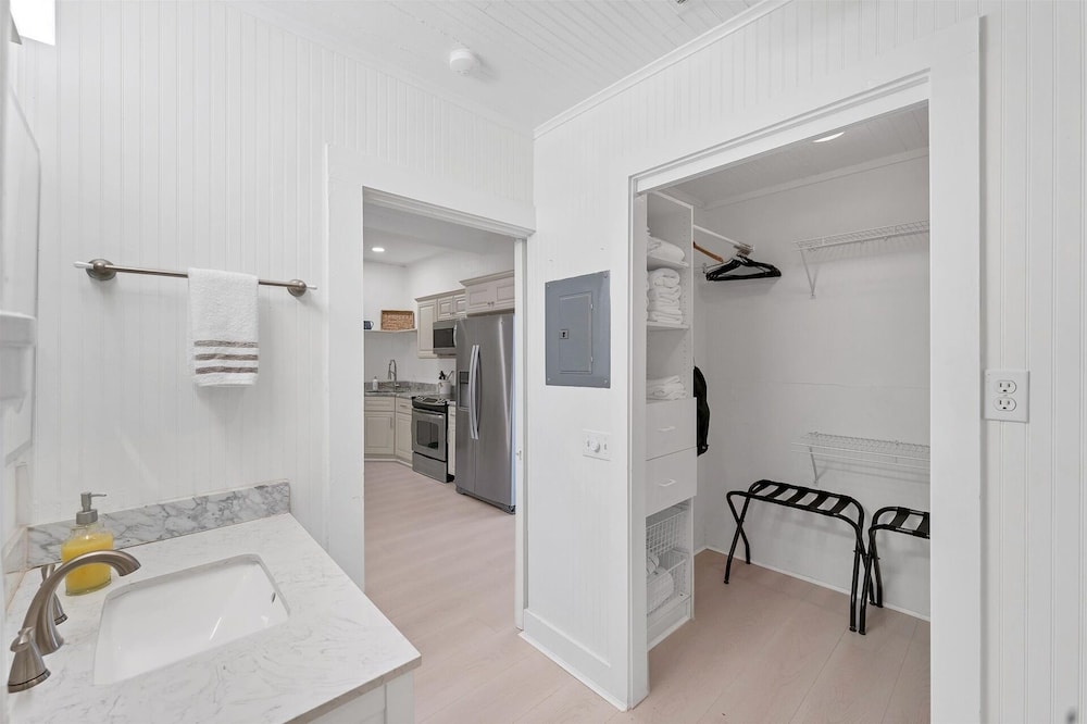 Downtown Historic Punta Gorda Loft W Incredible Outdoor Space 1 Bedroom Apts