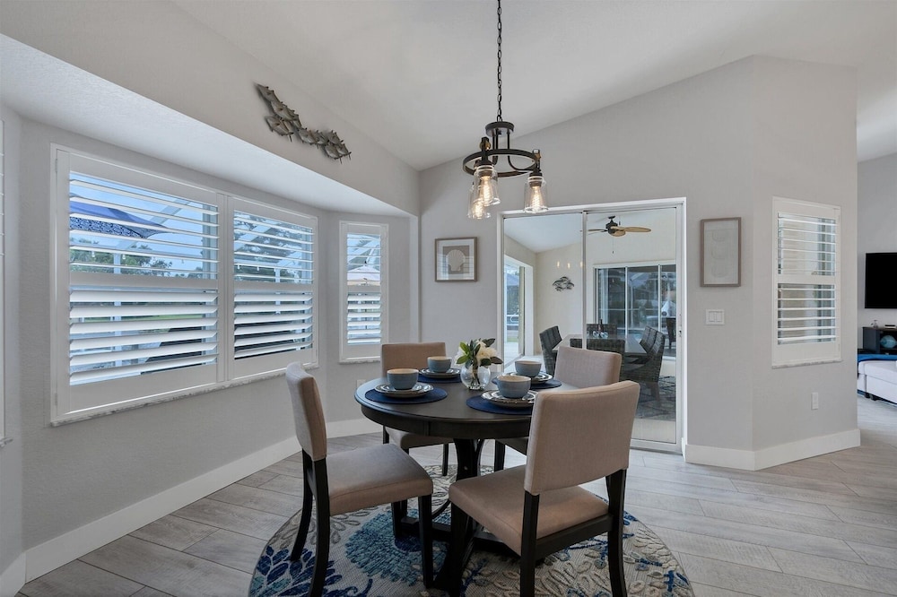 Punta Gorda 3-Bedroom Canalfront Pool Vacation Home with Dock 3 Home