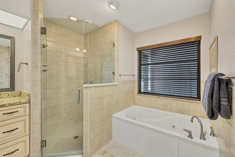 Punta Gorda Isles 3 Bedroom Private Pool+Spa Home on Canal 3 Home