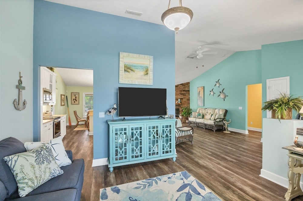 South Gulf Cove 3 Bedroom Canal Pool Home 3 Home