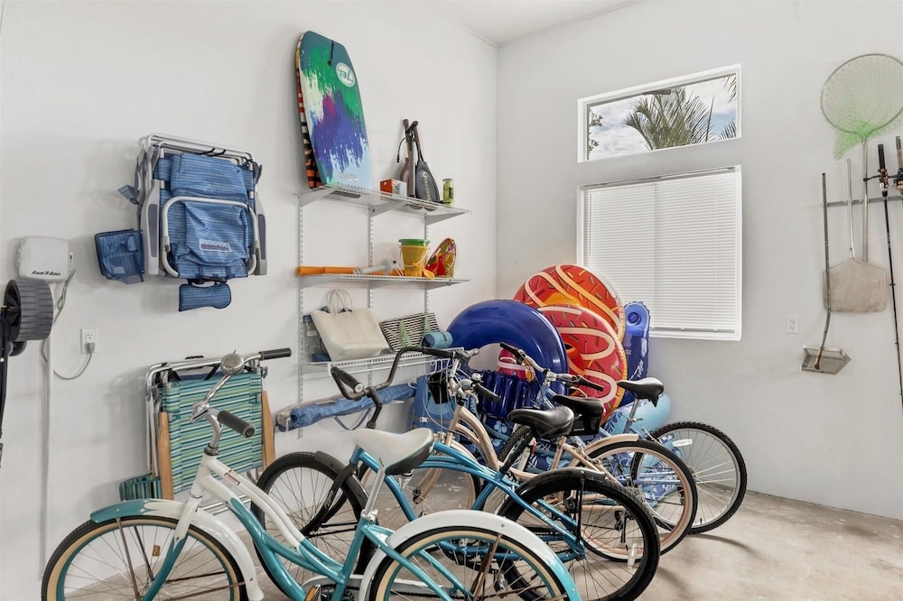 Punta Gorda 3-Bedroom Canalfront Vacation Home with Dock 3 Home
