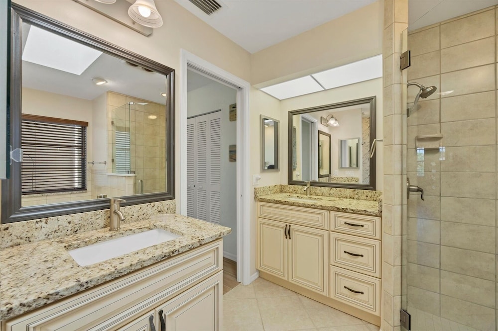 Punta Gorda Isles 3 Bedroom Private Pool+Spa Home on Canal 3 Home