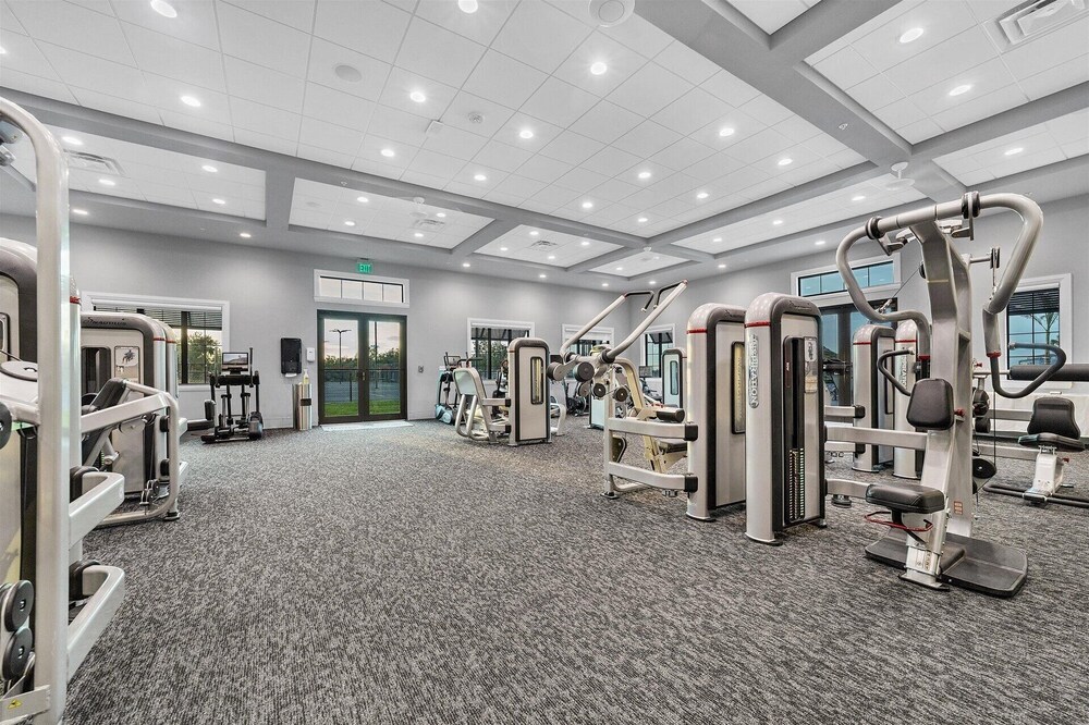 14131 Heritage Landing Blvd. #833