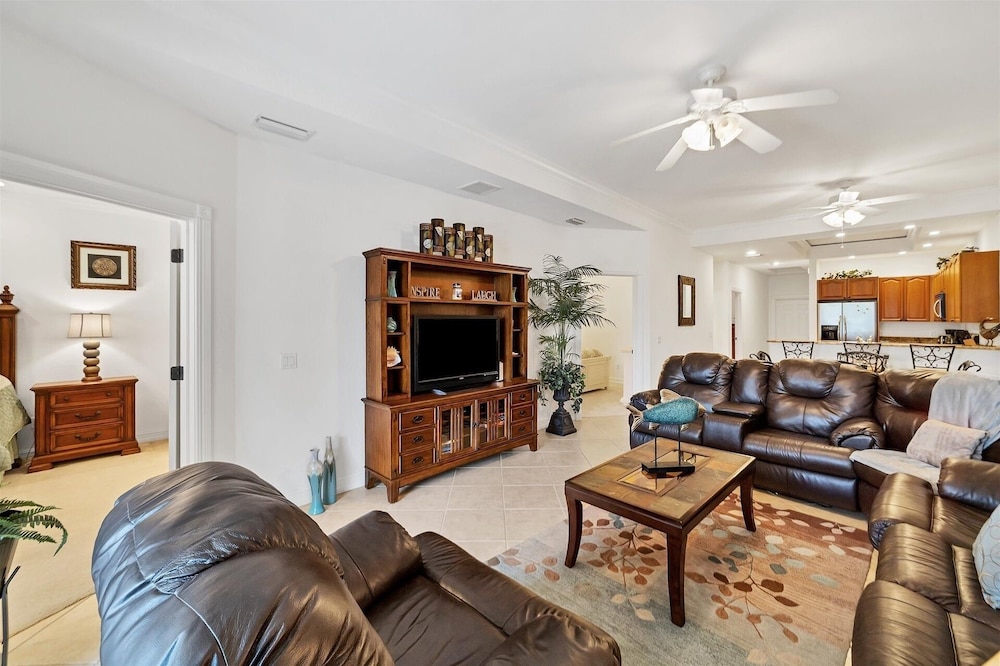 Punta Gorda 3-Bedroom Canalfront Vacation Condo with Dock 3 Condo