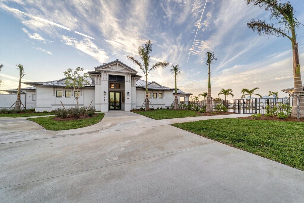 14071 Heritage Landing Blvd 324