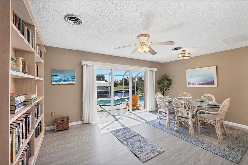 Harbor Heights Private Pool Vacation Home On Canal With Bbq And Dock 2 Bedroom Home