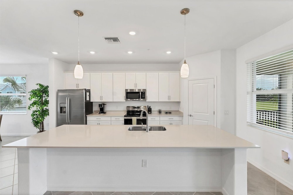 27-night Min 3 Bdrm 2nd Heritage Landing Social Transfer Included! 3 Bedroom Townhouse