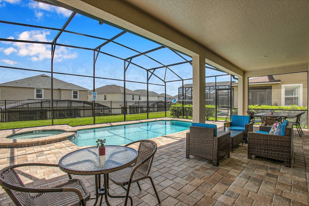 Solara Resort 6 Bedroom Private Pool + Spa Home 6 Home