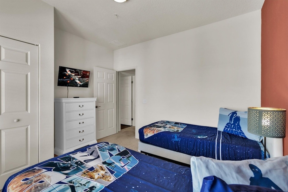 West Lucaya Village 4 Bedroom Townhome 4 Townhouse