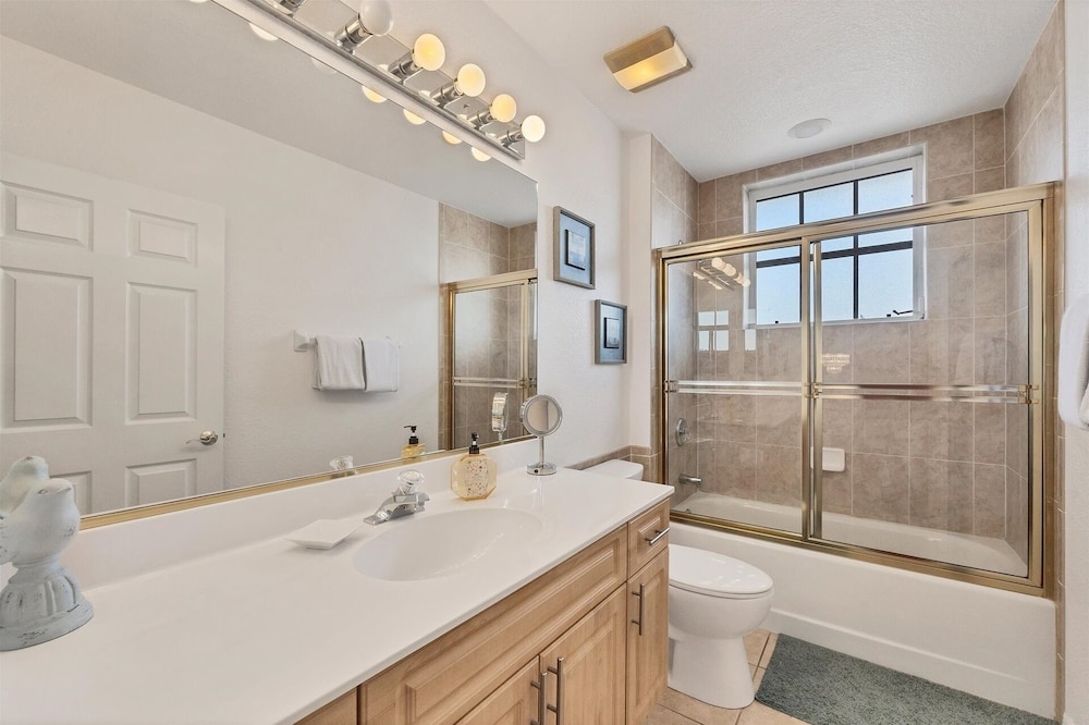 Port Charlotte 4 Bedroom Pool Vacation Home on Canal 4 Home