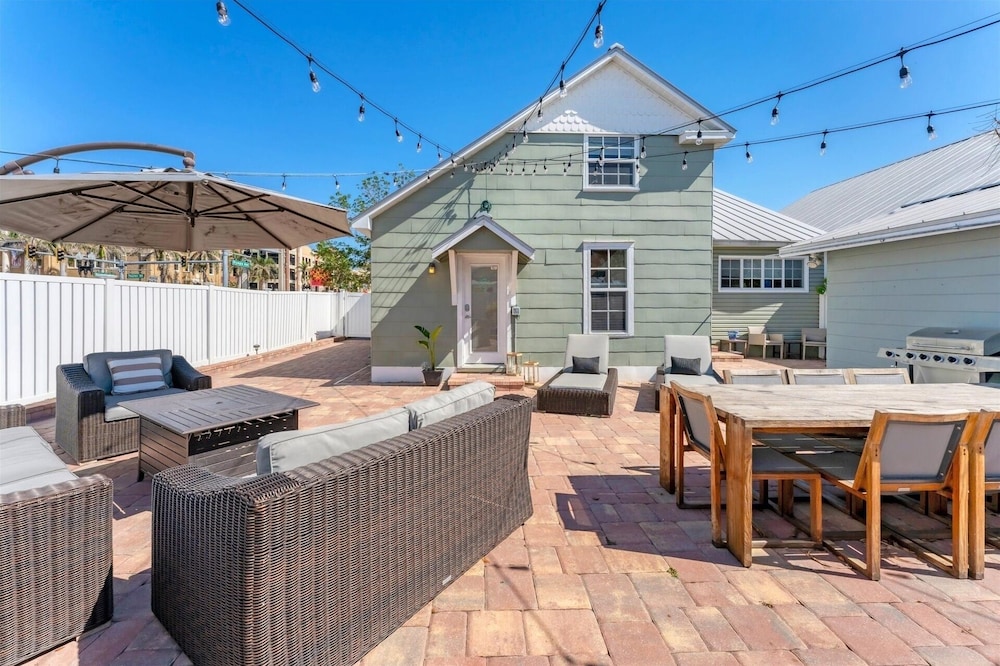 Downtown Historic Punta Gorda Loft W Incredible Outdoor Space 1 Bedroom Apts