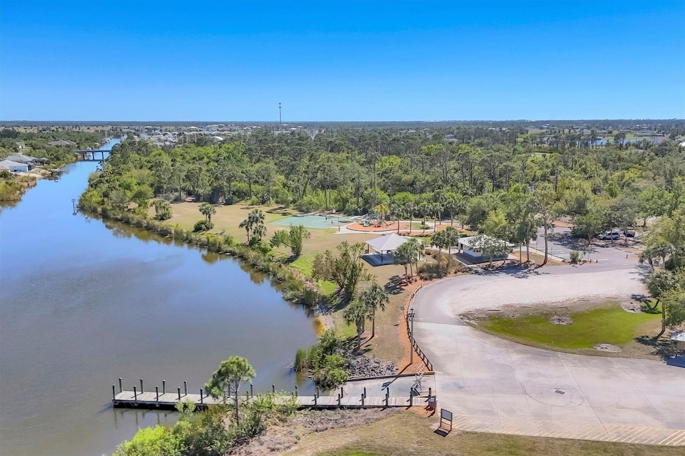 South Gulf Cove 3 Bedroom Canal Pool Home 3 Home