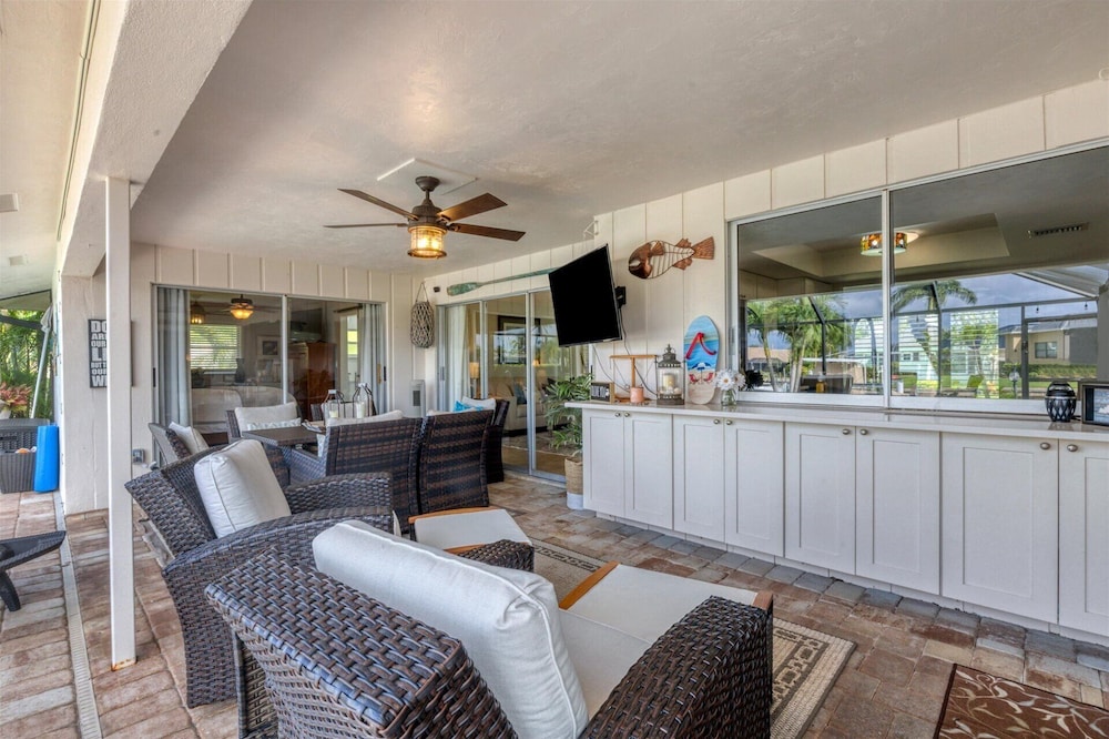 2219 El Cerito Court