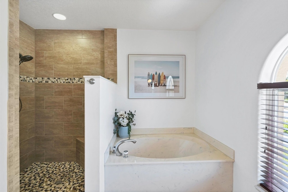 Punta Gorda Isles 3 Bedroom Pool+Hot Tub Home 2 Home