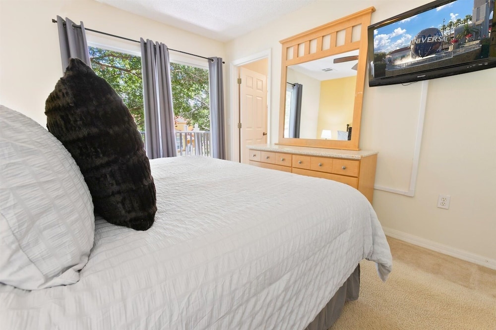 Emerald Island Resort 3 Bedroom Townhome Close to Disney! 3 Townhouse