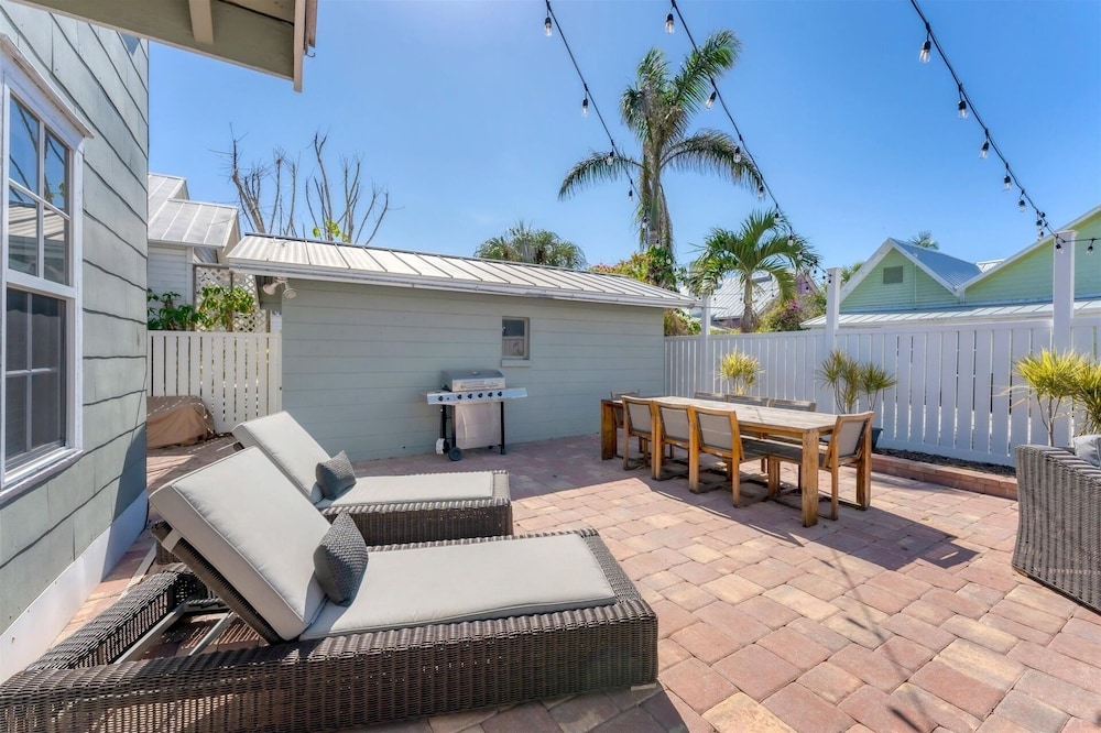 Downtown Historic Punta Gorda Loft W Incredible Outdoor Space 1 Bedroom Apts