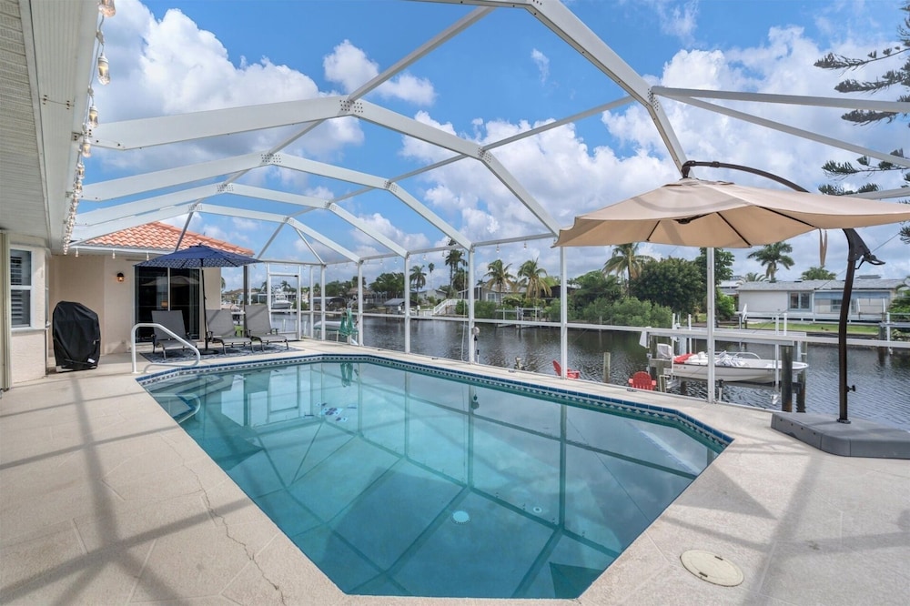 Punta Gorda 3-Bedroom Canalfront Pool Vacation Home with Dock 3 Home