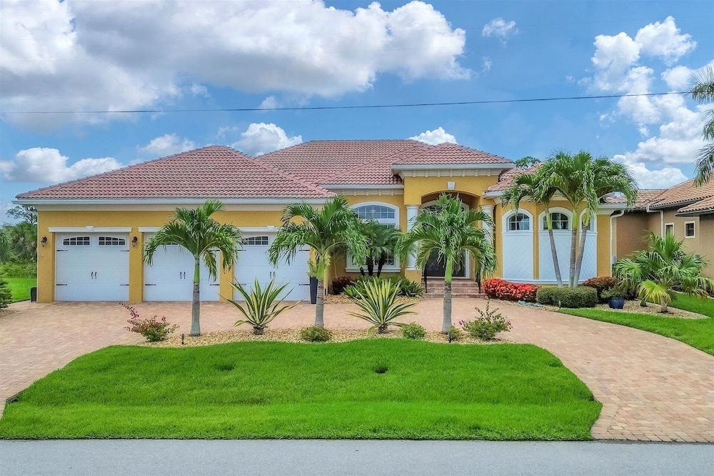 Punta Gorda Private Pool+spa Vacation Home 3 Bedroom Home