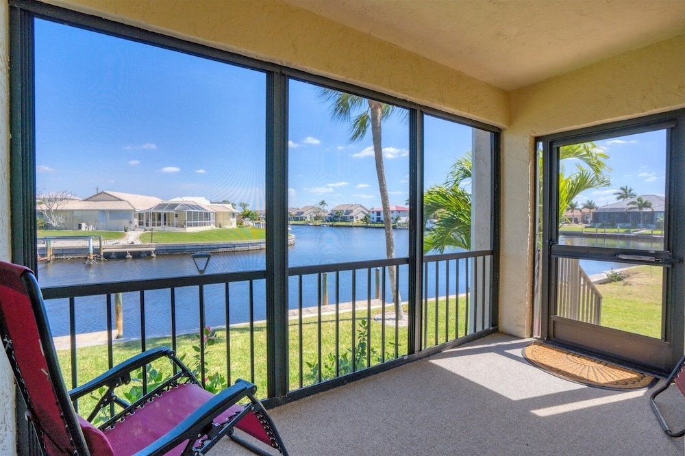 Punta Gorda 2-Bedroom Canalfront Condo with Dock and Pool 2 Condo