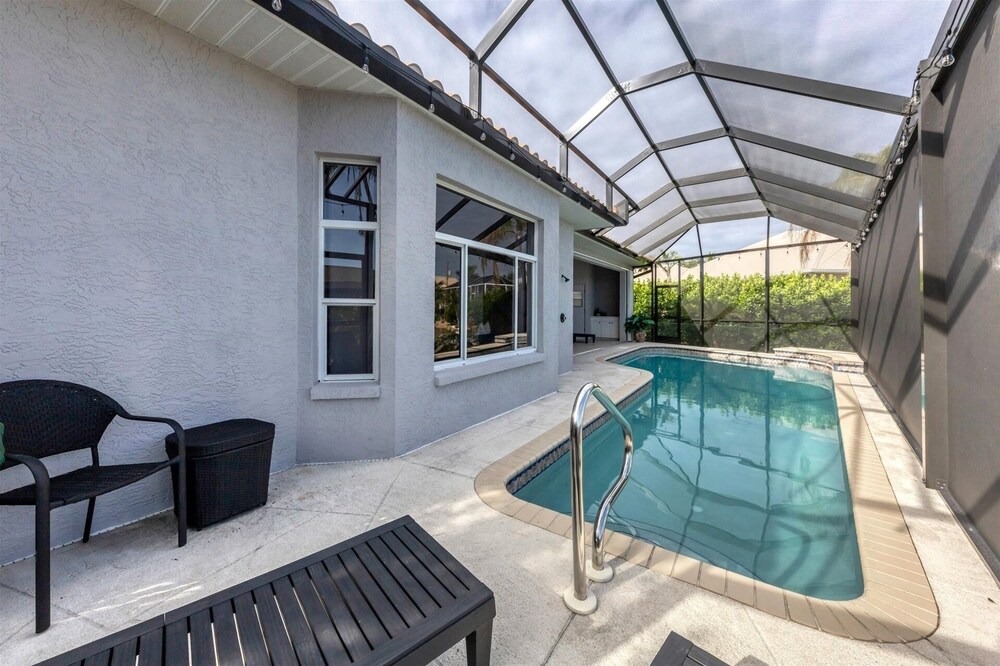 Punta Gorda 3-Bedroom Canalfront Vacation Home with Dock 3 Home