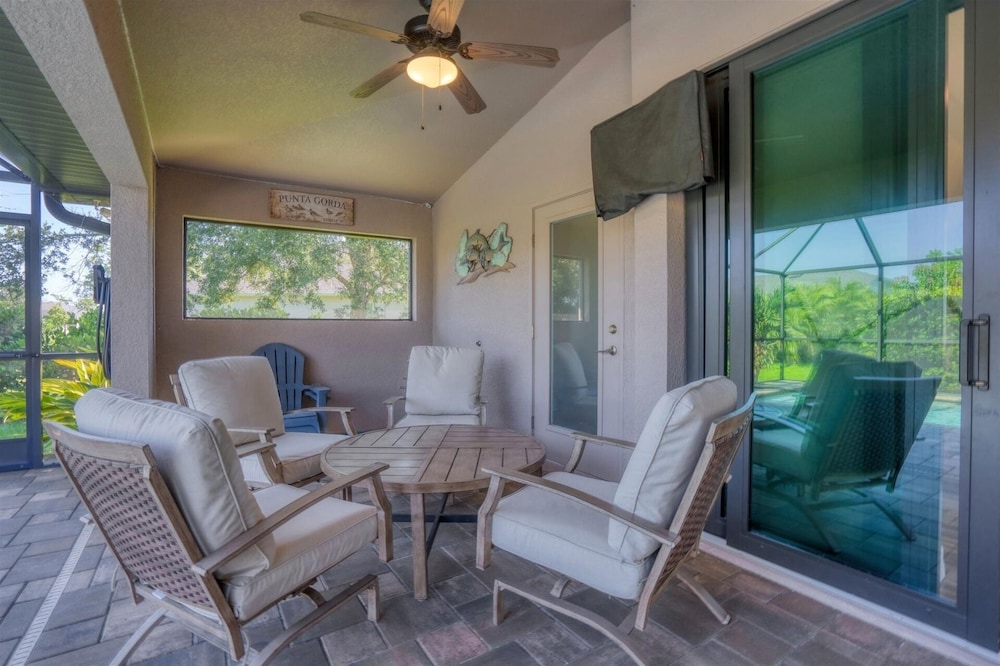 Deep Creek 3 Bedroom Private Pool and Spa Home 3 Home