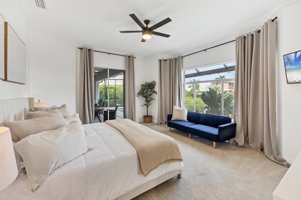 Punta Gorda 3-Bedroom Canalfront Vacation Home with Dock 3 Home