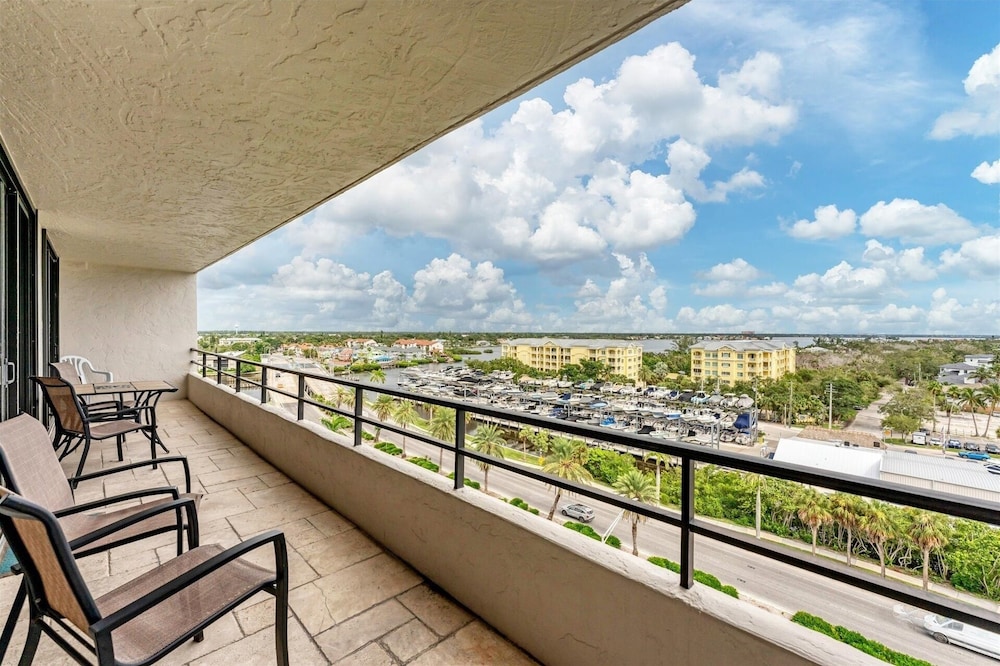 Anchorage Resort Top Floor 2 Bedroom Condo with Gulf Views 2 Condo