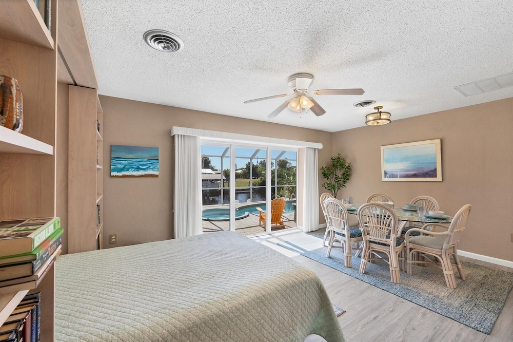 Harbor Heights Private Pool Vacation Home On Canal With Bbq And Dock 2 Bedroom Home