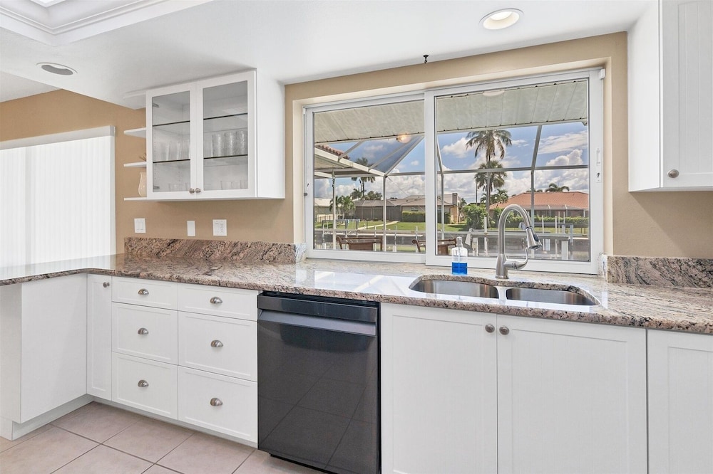 Punta Gorda Isles 3br Private Pool Home On Canal 3 Bedroom Home