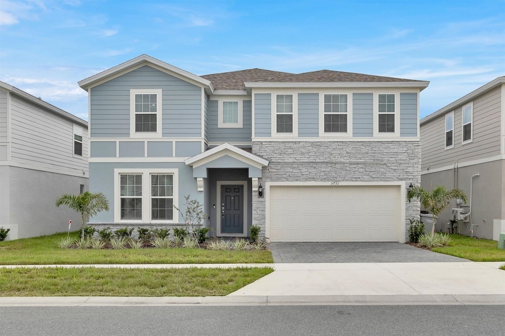 New 10 Br/19 Beds Pool+spa Disney Fireworks View 10 Bedroom Home