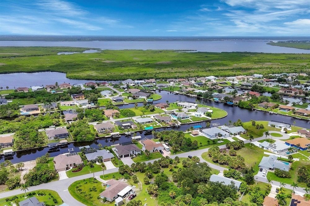 Port Charlotte Private Pool And Dock Vacation Home - Canal Access To Charlotte Harbor! 3 Bedroom Home