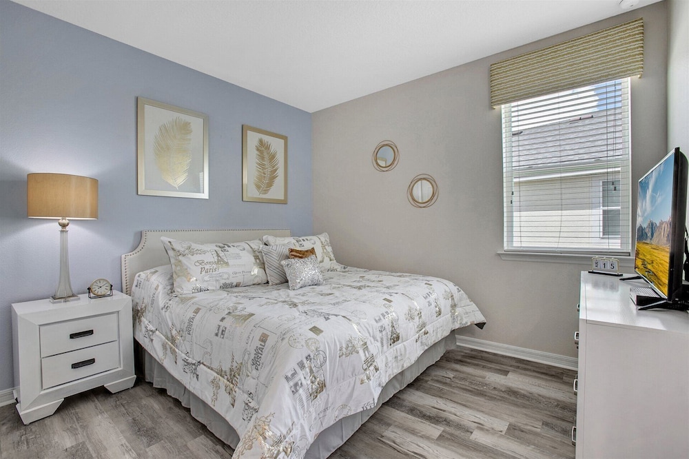 1749 Caribbean View Terrace