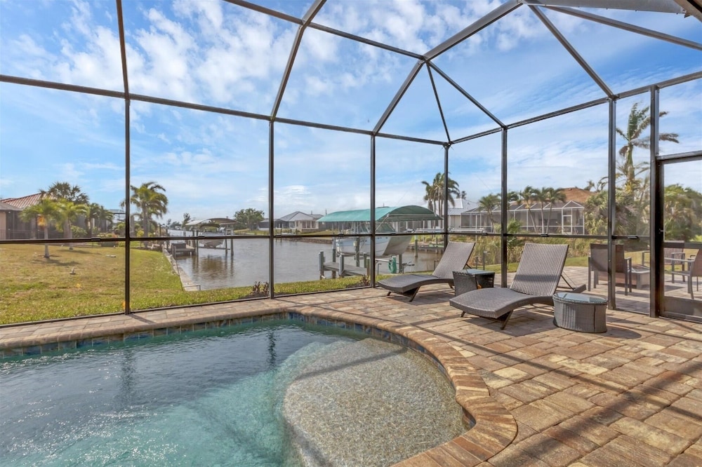 South Gulf Cove 3 Bedroom Canal Pool Home 3 Home