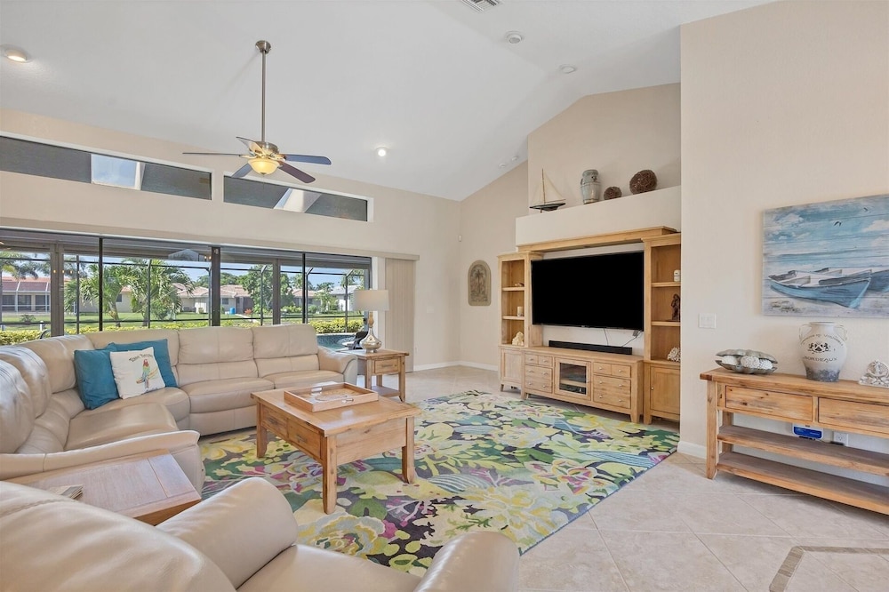 Punta Gorda Isles 3 Bedroom Private Pool+Spa Home on Canal 3 Home